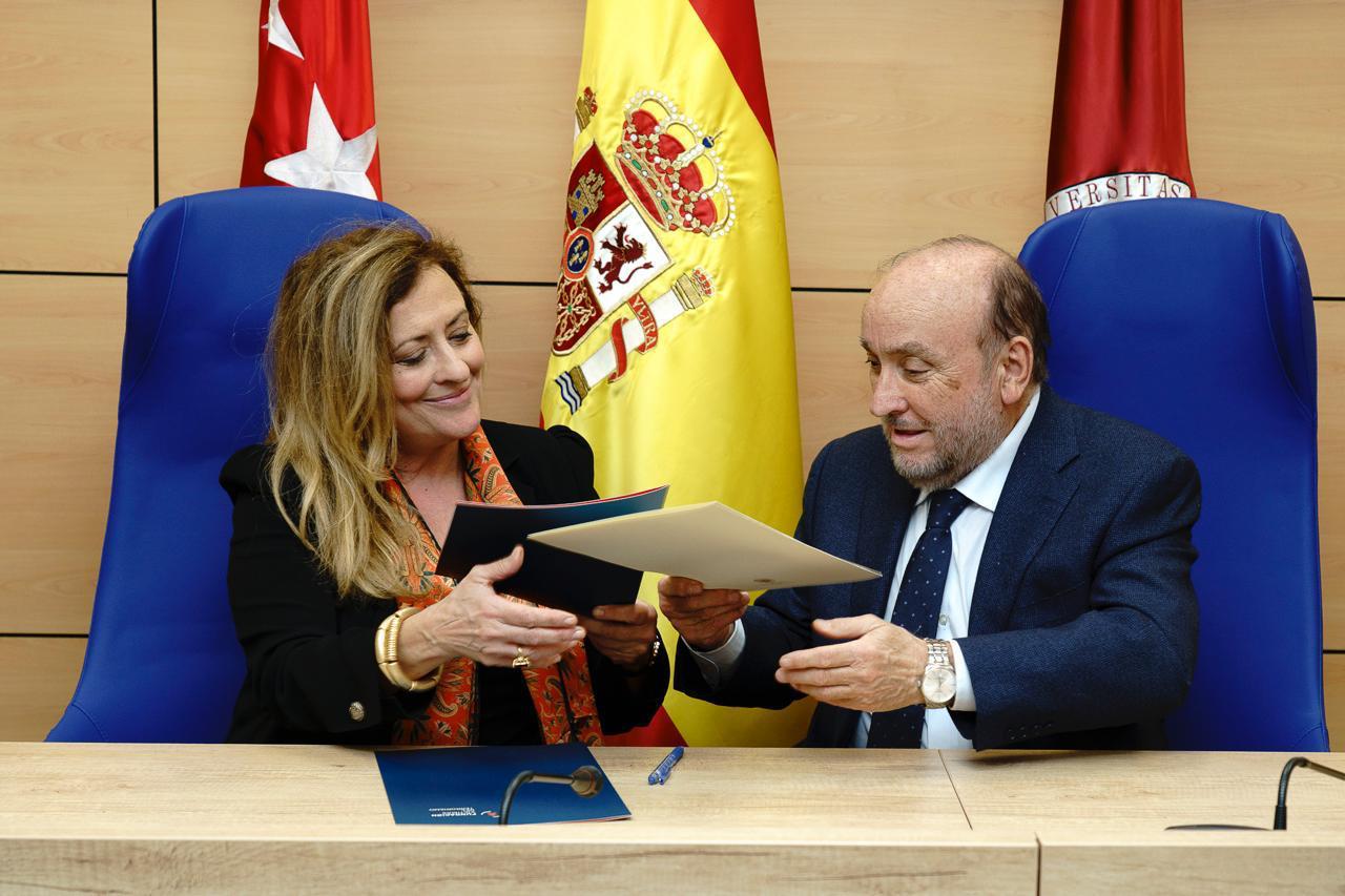 La Fundación Complutense y la Fundación Víctimas del Terrorismo firman un convenio para la realización del curso "Terrorismo, víctimas y derechos humanos"